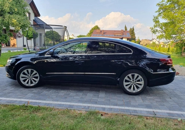 Volkswagen CC cena 61500 przebieg: 168500, rok produkcji 2016 z Sandomierz małe 121